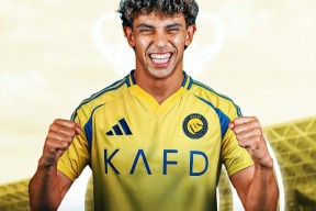 拜仁慕尼黑发布备战花絮；关键时刻官宣签约；西甲任务艰巨；赛季目标并未改变的简单介绍