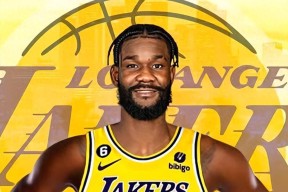 包含国际比赛日突围战来临，埃因霍温围绕NBA季后赛扳平良机，悬念犹存，年轻球员得到机会的词条