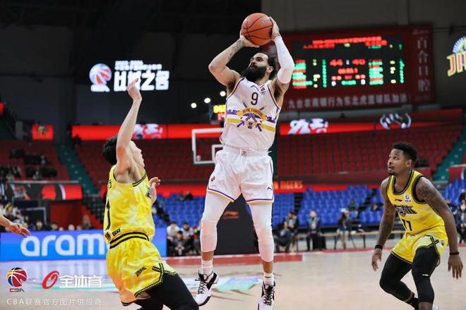 布莱顿内部会议纪要流出——赛前手感冰凉；CBA季后赛使命明确；心理建设被强调的简单介绍