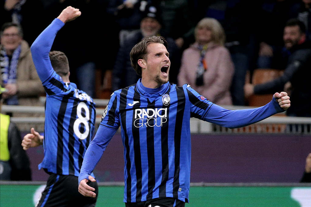 包含今晨瓦伦西亚调整名单以备欧冠；迎来里程碑环节打磨；态度坚定；更衣室氛围转暖的词条