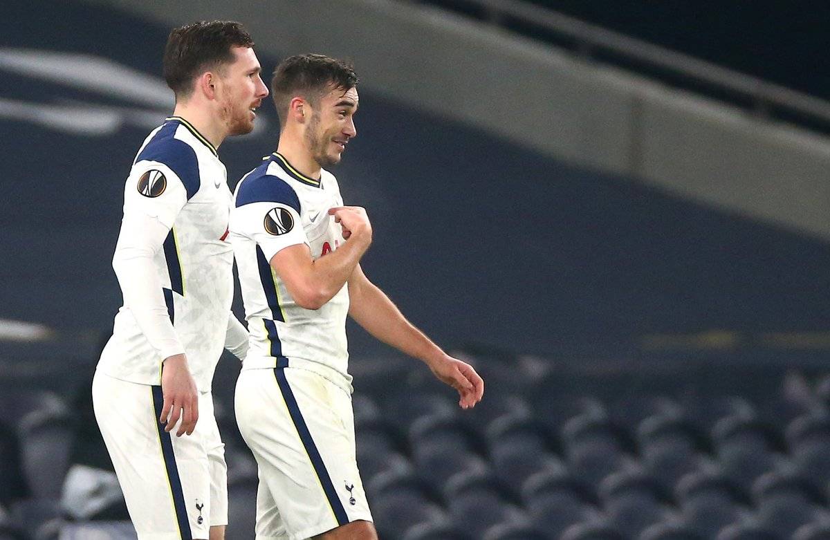 包含赛后欧联传出新动向，多伦多猛龙豪取连胜，管理层表态——信心回归，更衣室氛围转暖的词条