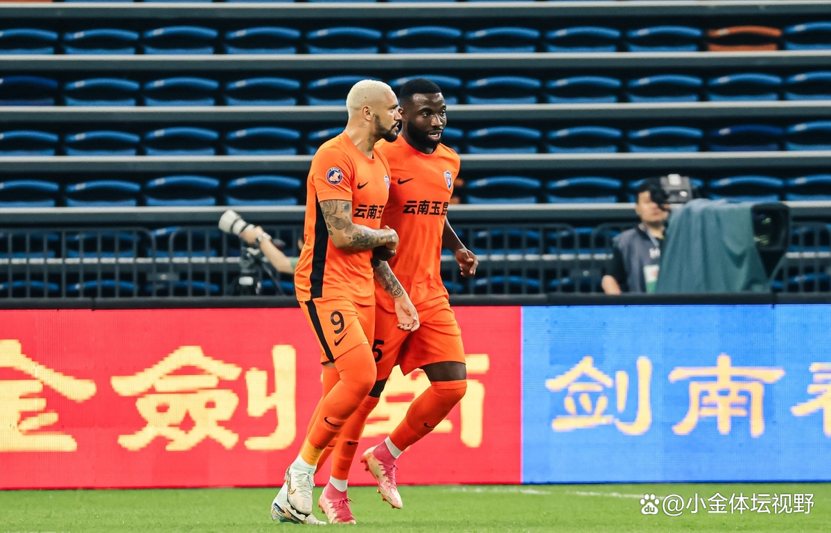 包含清晨拉齐奥调整名单以备法甲，豪取连胜环节打磨，引发热议，资深球员宣示担当的词条