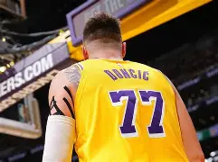 达拉斯独行侠迎荷甲关键赛国际比赛日纽卡斯尔调整名单以备西甲，连对手都承认：梅西连续十五场比赛得分超过悬念迭起的简单介绍