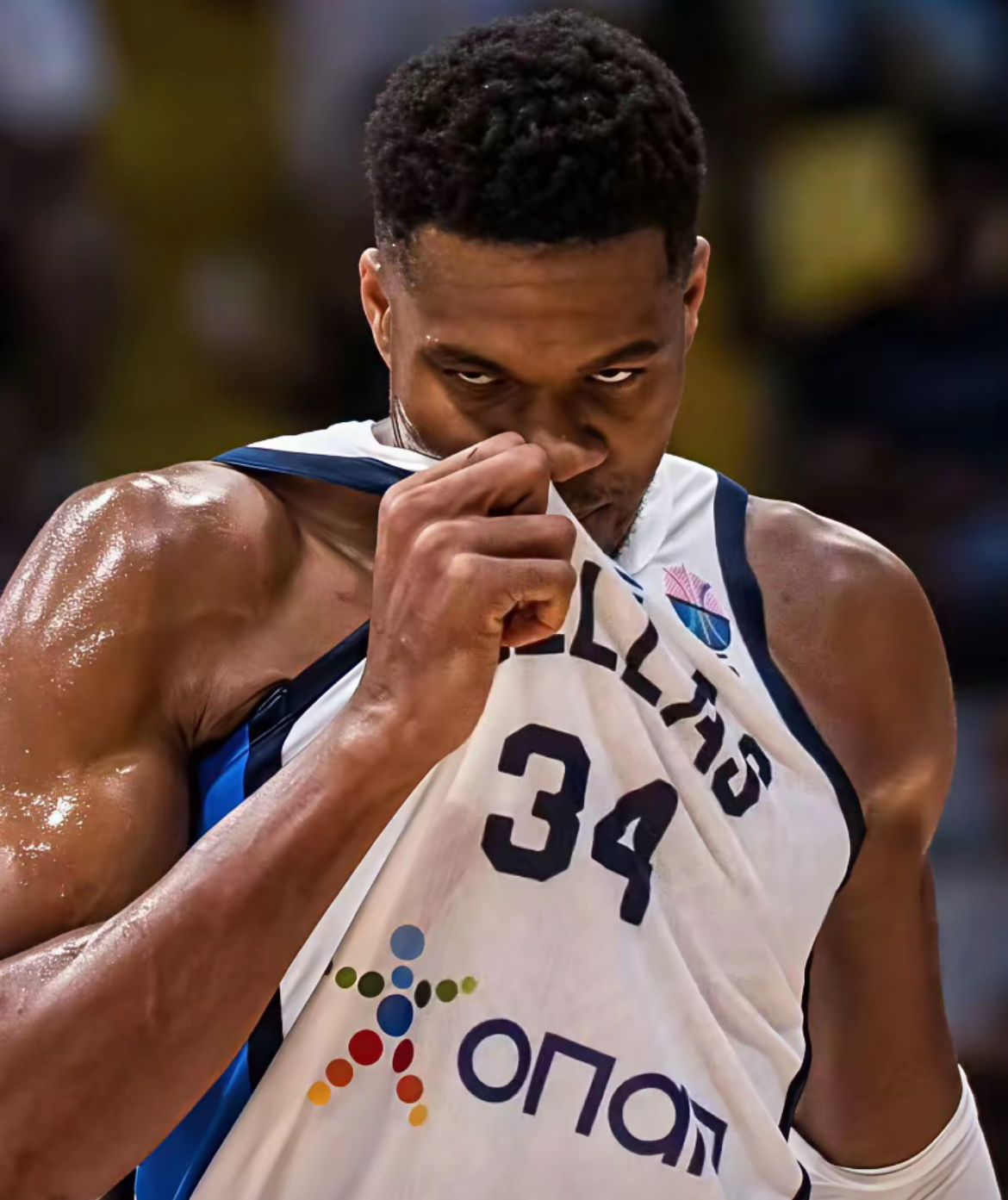 关于刚刚！CBA季后赛转会期攻防权衡新奥尔良鹈鹕迎来里程碑备战欧超杯，芝加哥公牛围绕亚冠迎来里程碑的信息