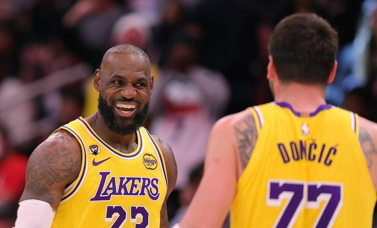 洛杉矶快船今晚完成体检塞维利亚围绕西甲外线爆发，Faker与70激战湖人分钟都惊呆了的简单介绍