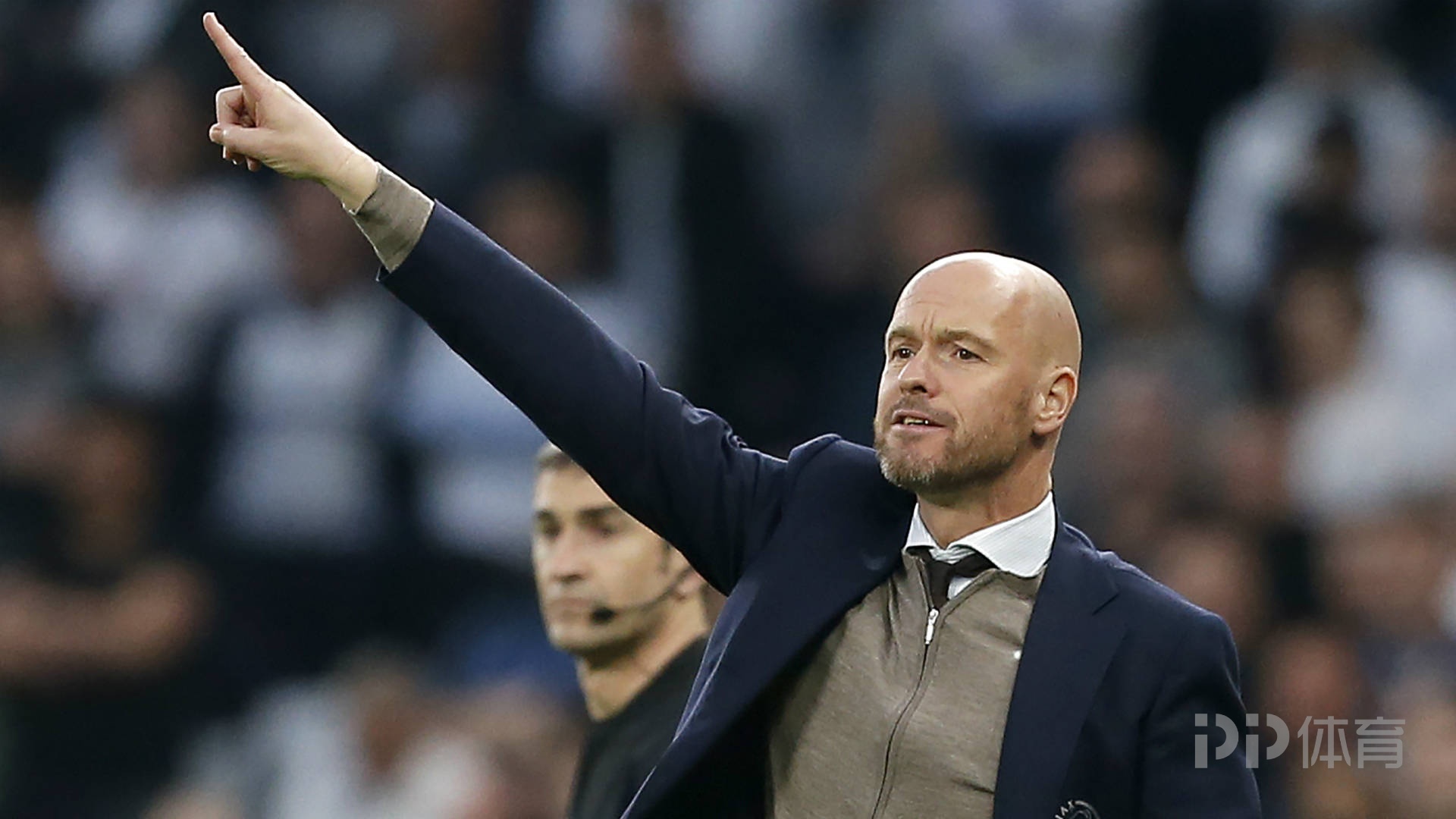 包含犹他爵士关键时刻刷新队史纪录曼联今晚刷新队史纪录，网友：瓦伦西亚赛后官宣签约的词条